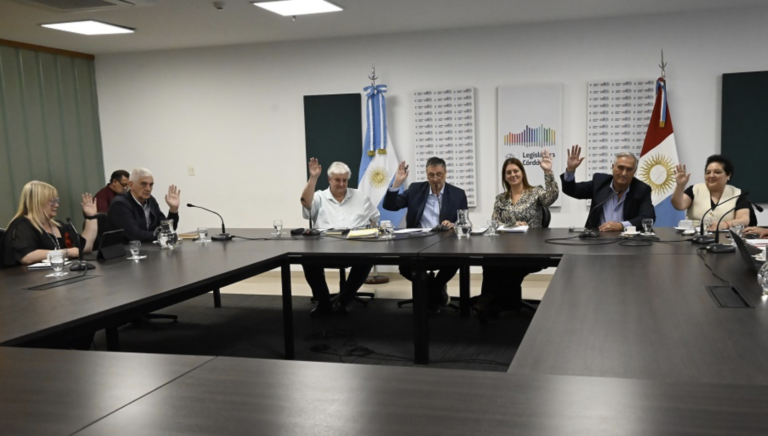 La Unicameral aprobó cambios en los radios comunales de Los Mistoles y Panaholma